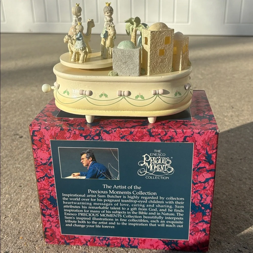 Precious moments nativity lighted action musical "Flight into into Egypt" Ensco - Picture 11 of 17